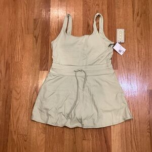 Women’s athletic dress